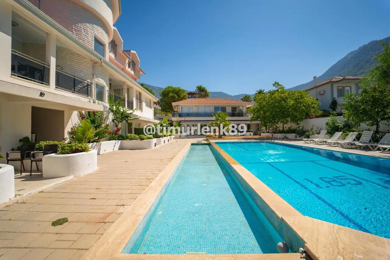 Apartment Stunning Suite In Oeluedeniz With Seaview And Pool
