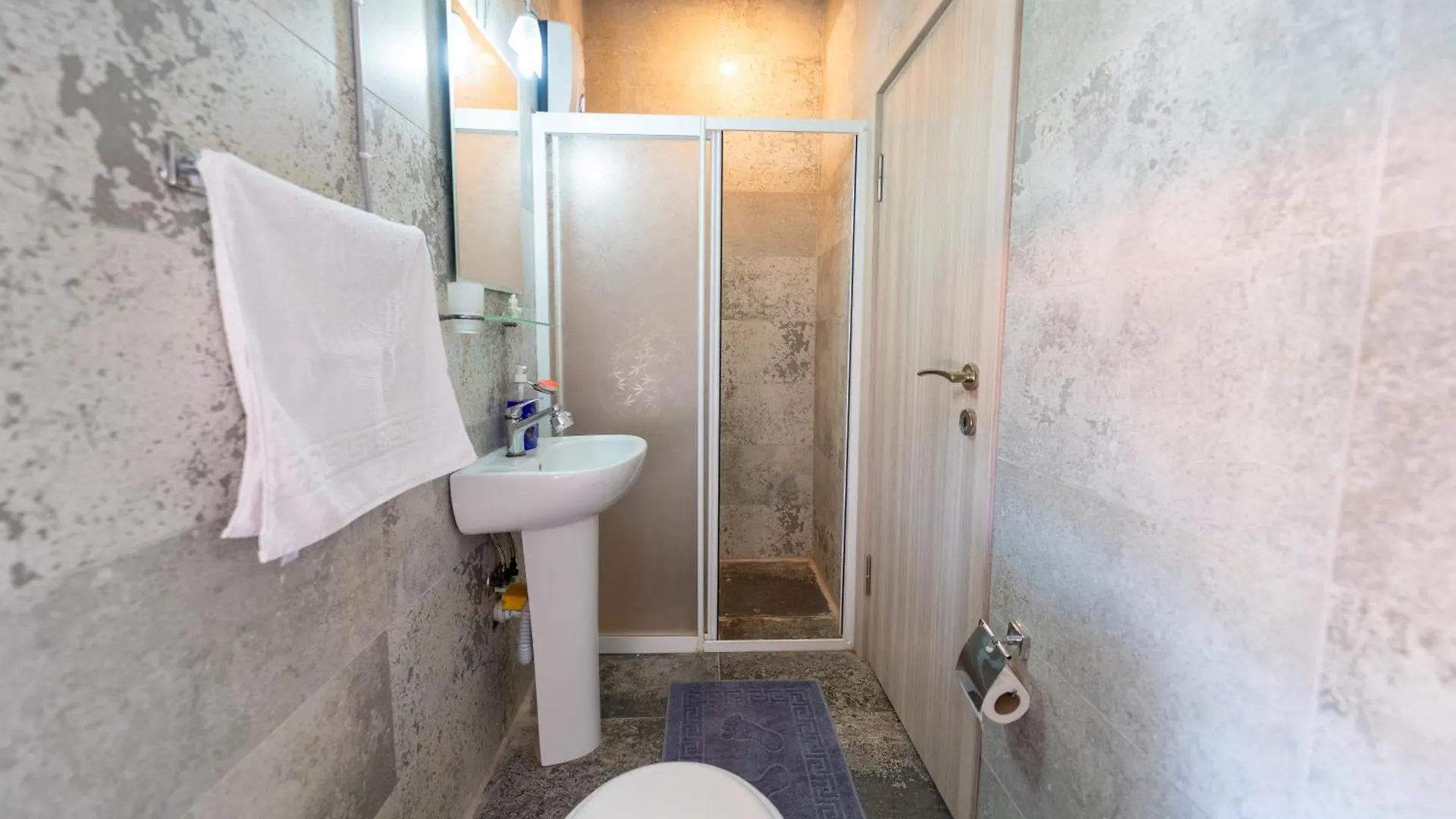Stunning Suite In Oeluedeniz With Seaview And Pool Apartment Oludeniz